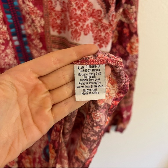 Johnny Was V-Neck Floral Print Trim Tunic - Picture 7 of 9